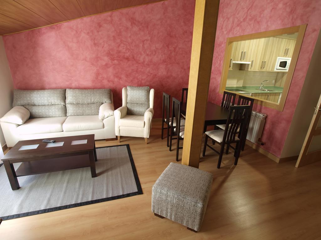 סנטו דומינגו דה סילוס Casa Rural El Cipres חדר תמונה